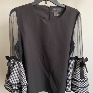 Black shear sleeve  shirt
